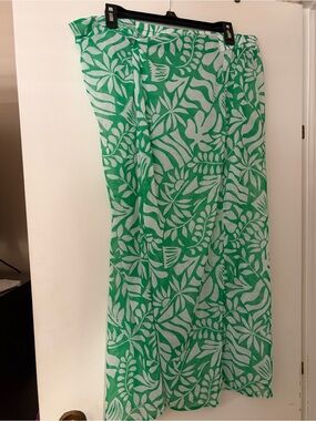 Green and White Leaf-Print Swim Sarong Wrap - Women